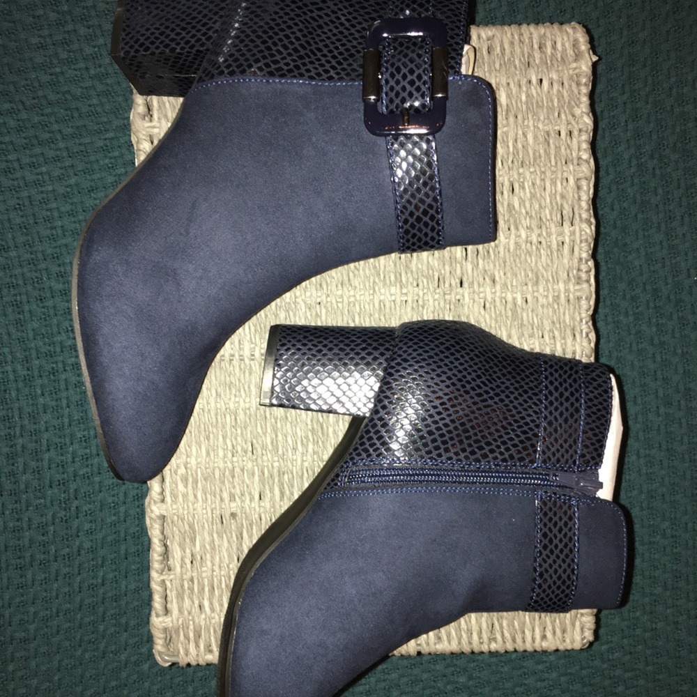 Karen Scott Booties - Picture 2 of 4
